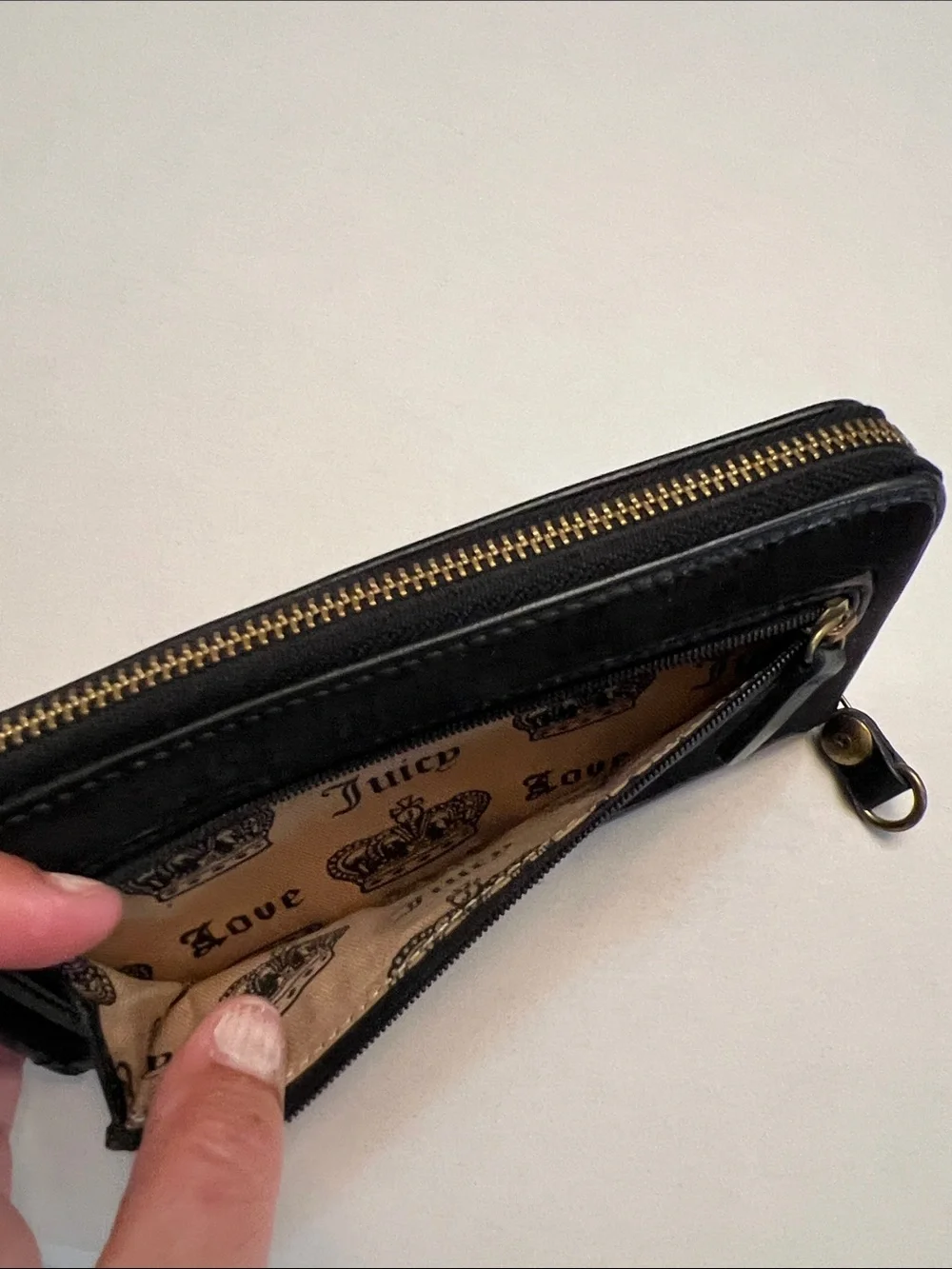 JUICY COUTURE BLACK LEATHER & VELVET SCOTTIE DOG ZIP AROUND WALLET